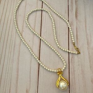 Long Faux Pearl Chic Vintage Necklace